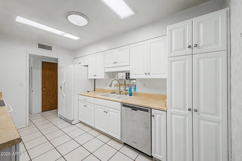 11241 111th Ave, Sun City, AZ 85351