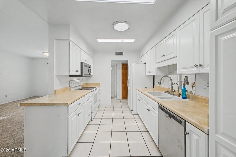 11241 111th Ave, Sun City, AZ 85351