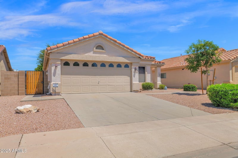 11242 Emelita Ave, Mesa, AZ 85208