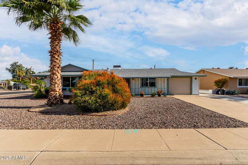 11247 109th Ave, Sun City, AZ 85351