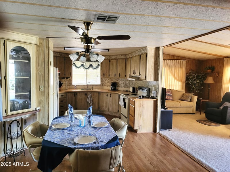 1125 98th St, Mesa, AZ 85208