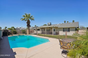 1125 Lodge Dr, Tempe, AZ 85283