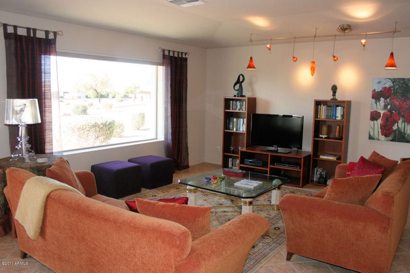 11250 E Kilarea Ave #211, Mesa, AZ 85209