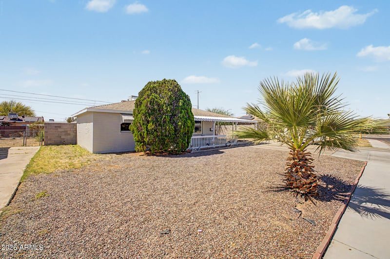 11251 W Montana Ave, Youngtown, AZ 85363