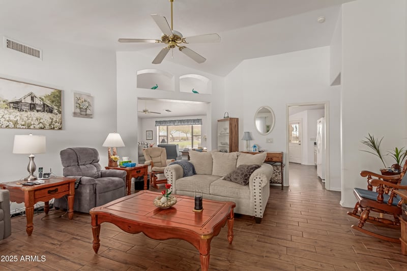11259 Laguna Azul Cir, Mesa, AZ 85209