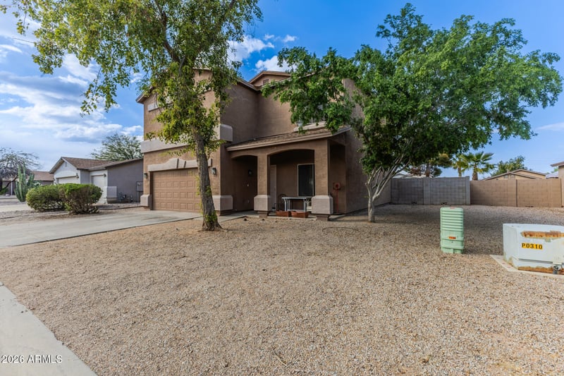 1126 Cowboy Cove Trl, San Tan Valley, AZ 85143