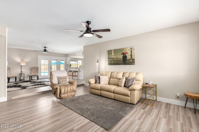 1126 E Glade Cir, Mesa, AZ 85204