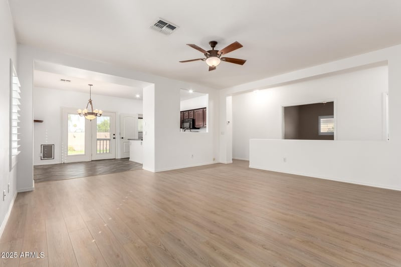 1126 Pedro Rd, Phoenix, AZ 85042