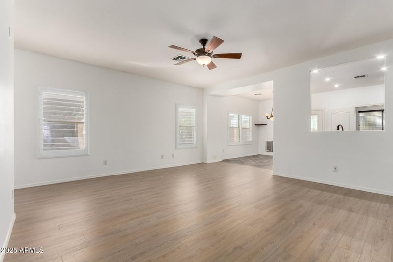 1126 Pedro Rd, Phoenix, AZ 85042