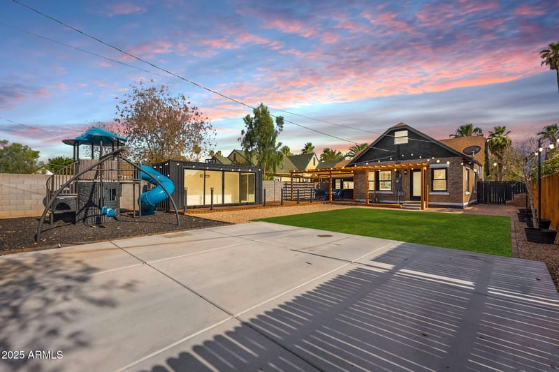1126 Portland St, Phoenix, AZ 85007
