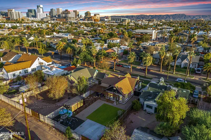 1126 Portland St, Phoenix, AZ 85007
