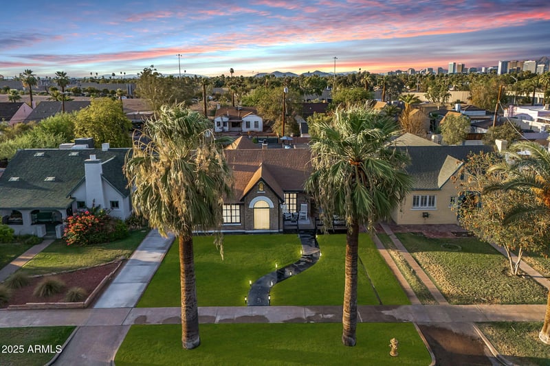 1126 Portland St, Phoenix, AZ 85007
