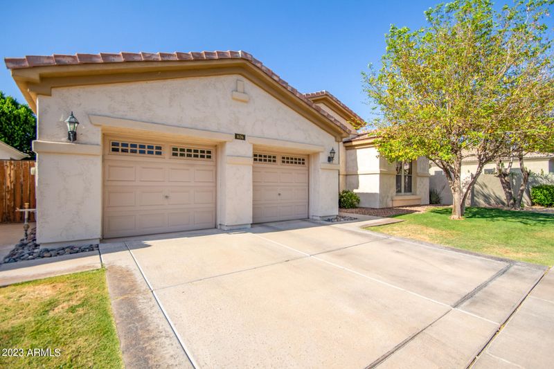 1126 W Stella Ln, Phoenix, AZ 85013