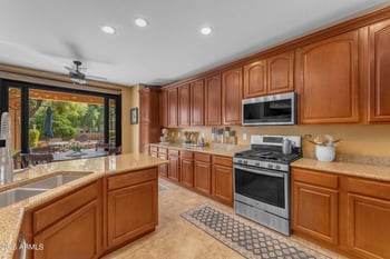 11263 Savannah Ave, Mesa, AZ 85212