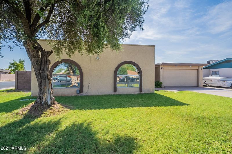 1127 S Spur St, Mesa, AZ 85204