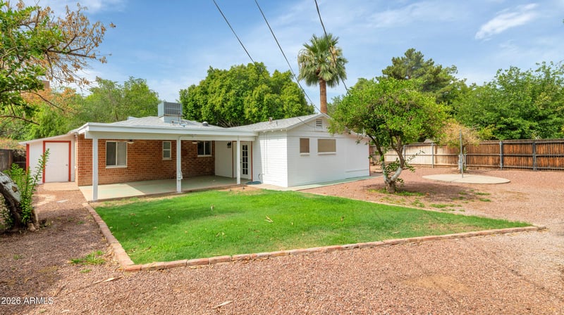 1127 Una Ave, Tempe, AZ 85281