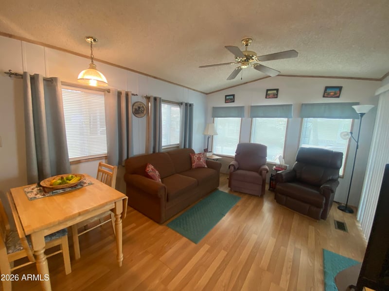 1127 Shawnee Dr, Apache Junction, AZ 85119