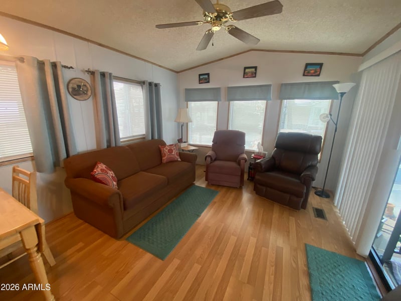 1127 Shawnee Dr, Apache Junction, AZ 85119