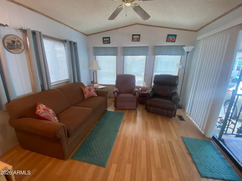 1127 Shawnee Dr, Apache Junction, AZ 85119