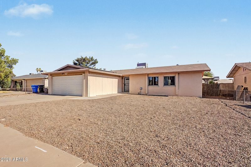 1127 W Grovers Ave, Phoenix, AZ 85023