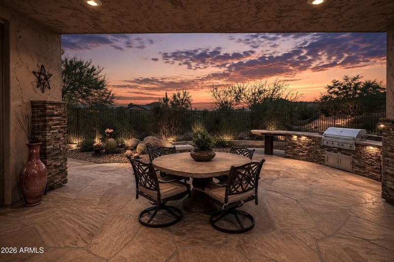 11270 E Quarry Trl, Scottsdale, AZ 85262