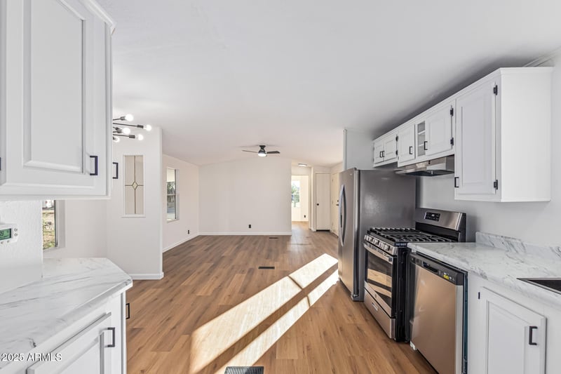 11275 99th Ave #10, Peoria, AZ 85345