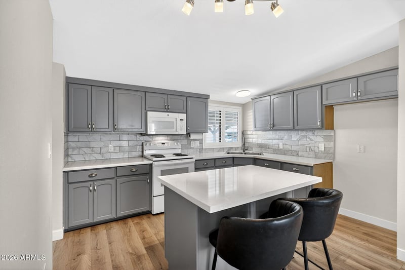 11275 99th Ave #13, Peoria, AZ 85345