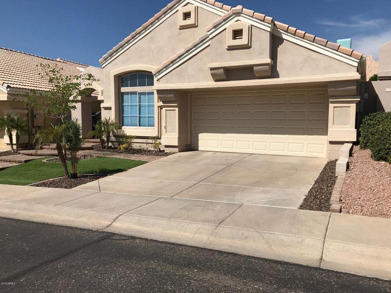 1128 E Hiddenview Dr, Phoenix, AZ 85048