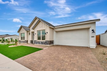 1128 J Waltz Way, Apache Junction, AZ 85120