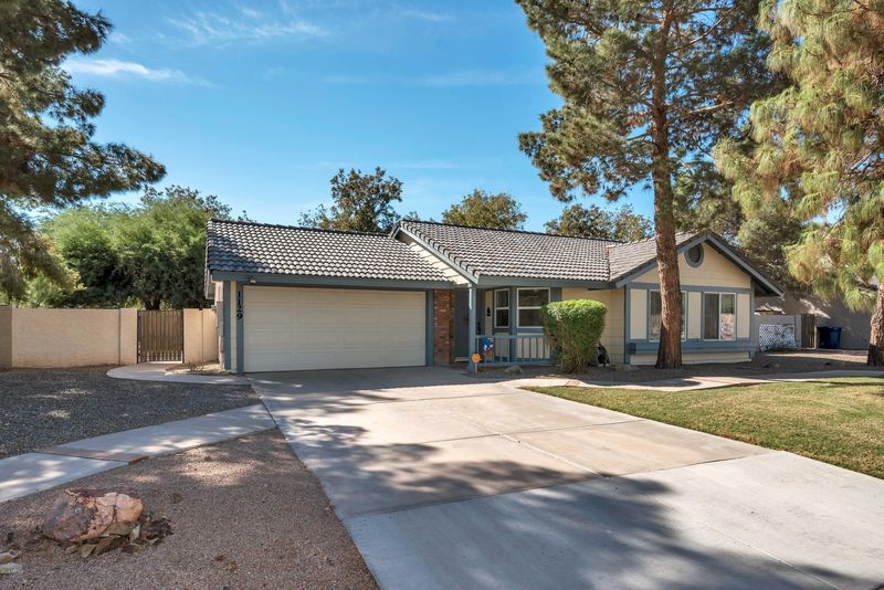 1129 E Ivanhoe St, Chandler, AZ 85225