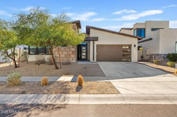 1129 E La Mirada Dr, Phoenix, AZ 85042