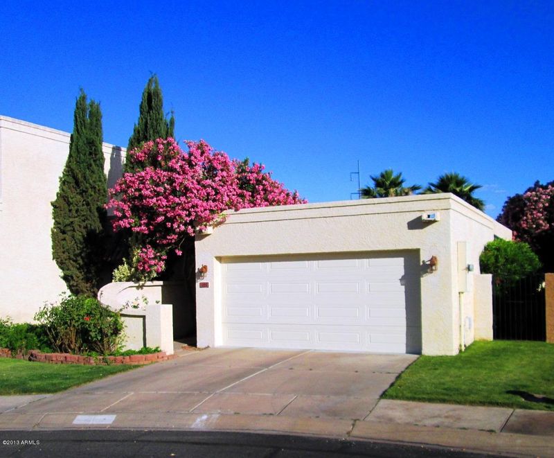 1129 E Tapatio Dr, Phoenix, AZ 85020