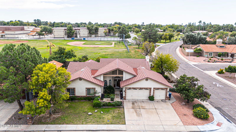 1129 Knight Ln, Tempe, AZ 85284