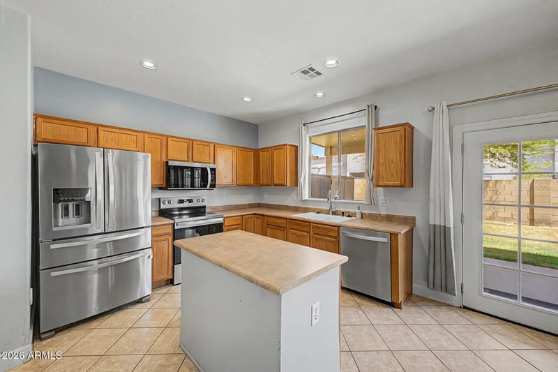 1129 S Amandes --, Mesa, AZ 85208