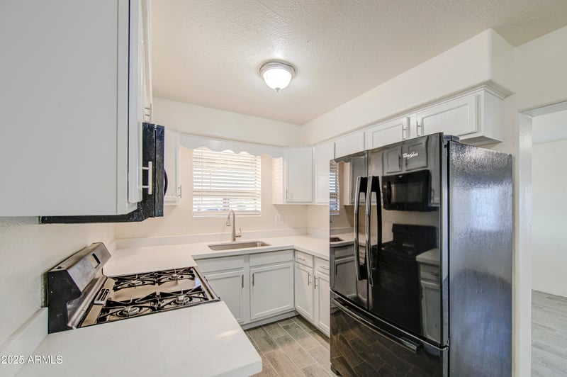 1129 South Mountain Ave, Phoenix, AZ 85042