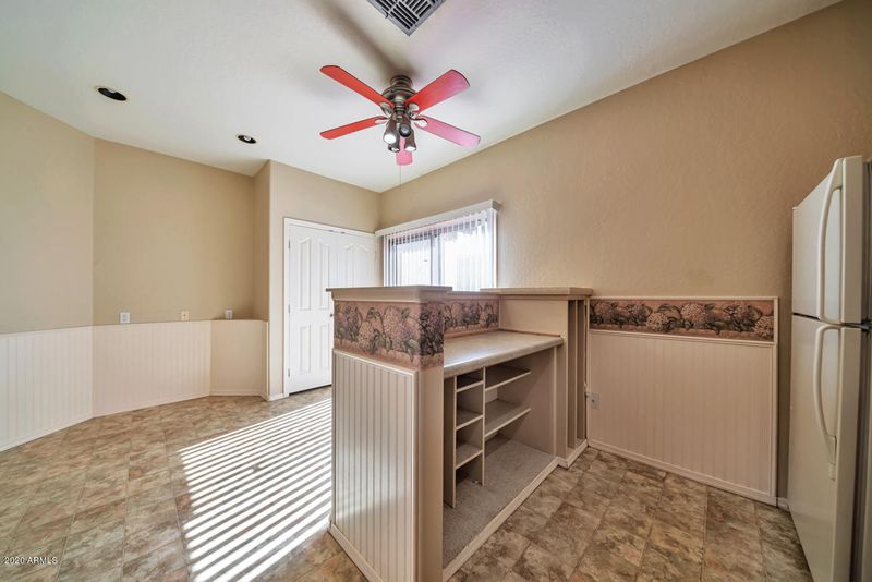 113 E Valley View Dr, Phoenix, AZ 85042