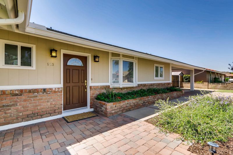 113 W Interlacken Dr, Phoenix, AZ 85023