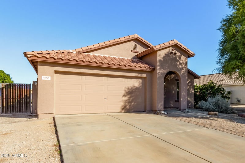 1130 Chelsea Dr, San Tan Valley, AZ 85140