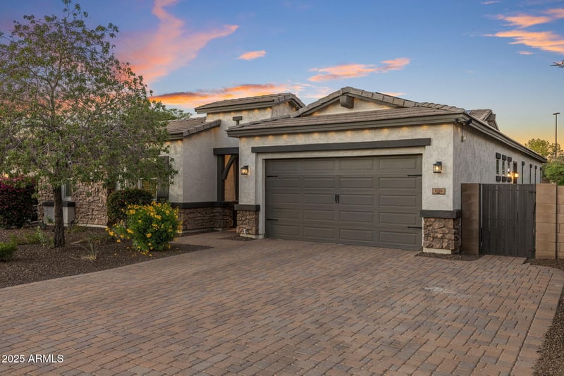 1130 Clifton Ct, Gilbert, AZ 85295
