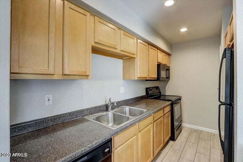1130 E Butler Dr #C6, Phoenix, AZ 85020