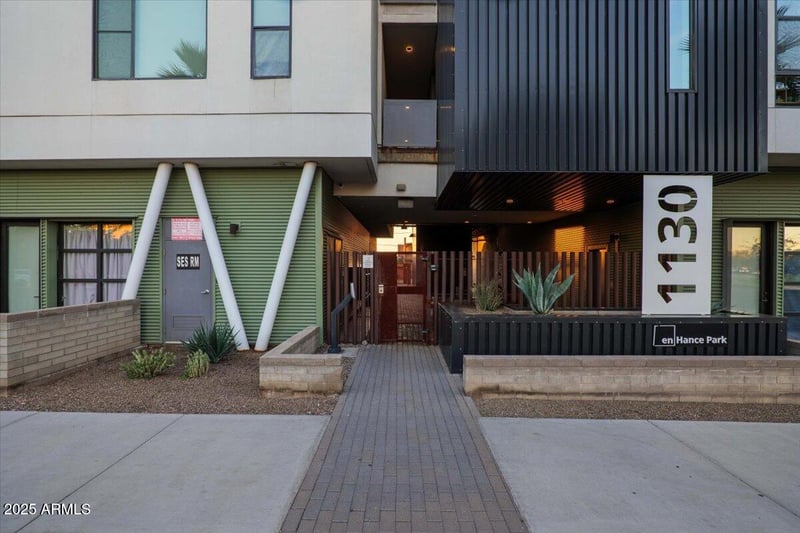 1130 N 2nd St #210, Phoenix, AZ 85004