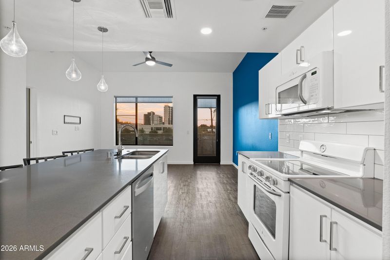 1130 N 2nd St #210, Phoenix, AZ 85004