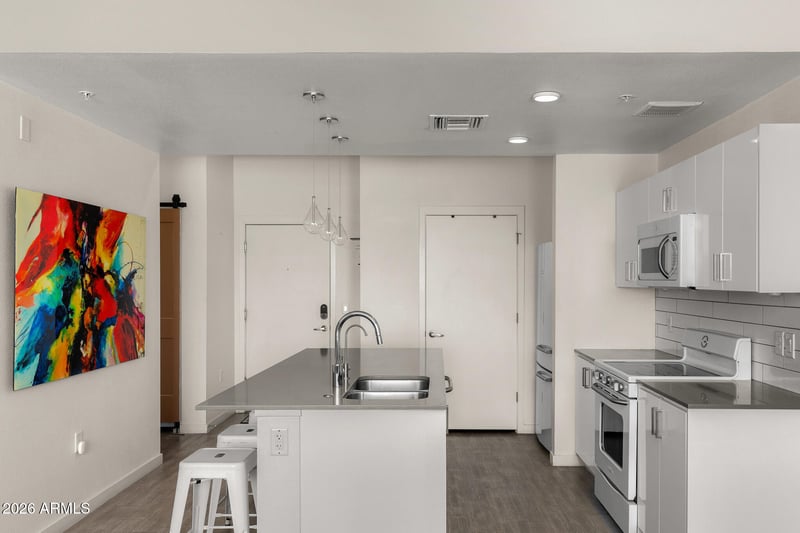 1130 N 2nd St #214, Phoenix, AZ 85004