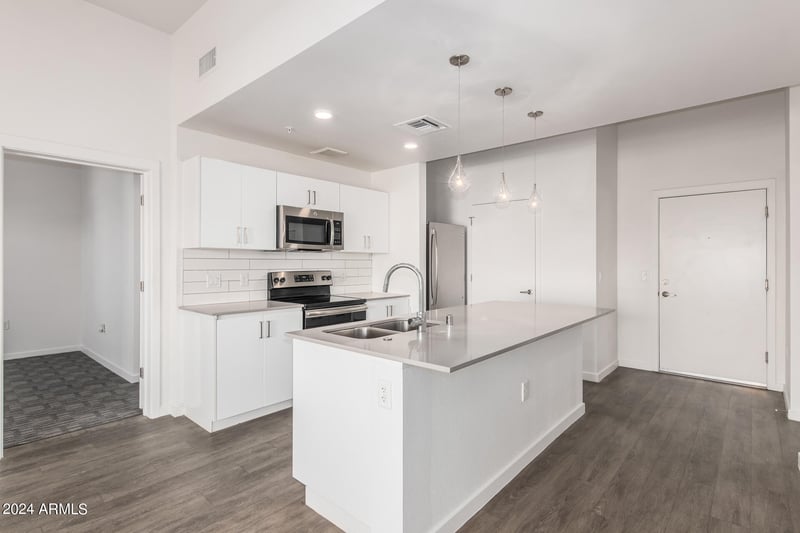 1130 N 2nd St #315, Phoenix, AZ 85004
