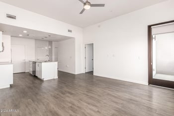 1130 N 2nd St #315, Phoenix, AZ 85004