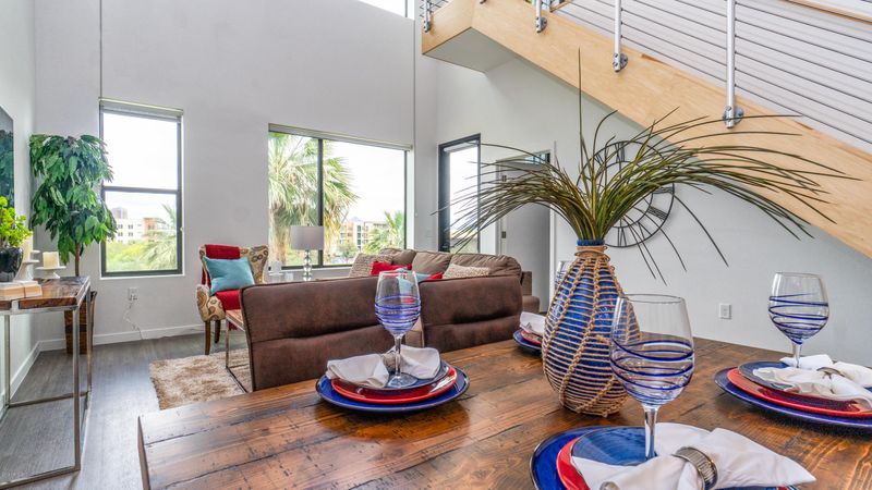 1130 N 2nd St #404, Phoenix, AZ 85004