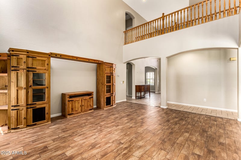 1130 Oakland St, Mesa, AZ 85205