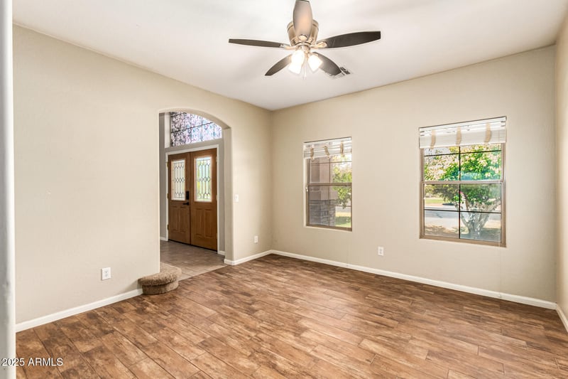 1130 Oakland St, Mesa, AZ 85205