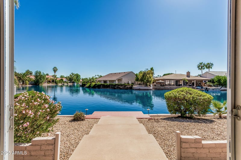 1131 Artesian Way, Gilbert, AZ 85234