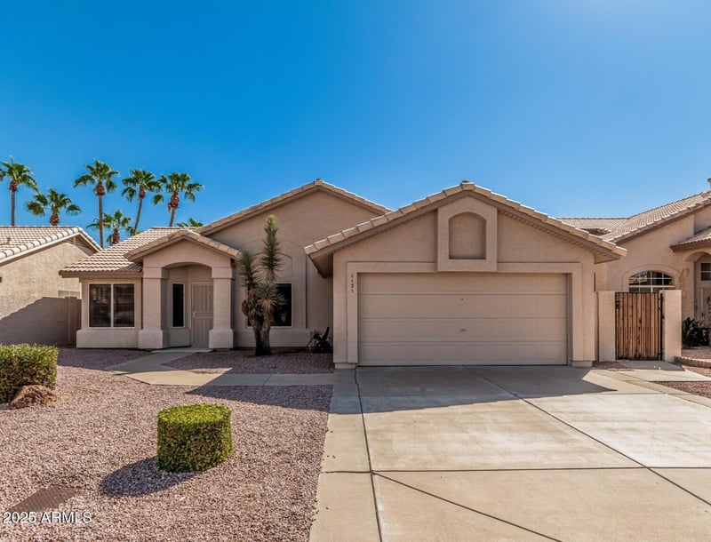 1131 Artesian Way, Gilbert, AZ 85234